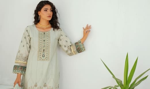 10 Cotton kurtas under ₹999 you'll wear every week; Ideal picks for work, festivals and more