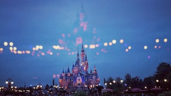 Disney and Kraft Heinz sign multiyear strategic alliance for parks, movies, TV and cruises
