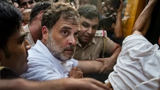 AAP sees ‘jugalbandi’ in Rahul Gandhi's protest near PM house: ‘Modi allowed it to weaken CJP’