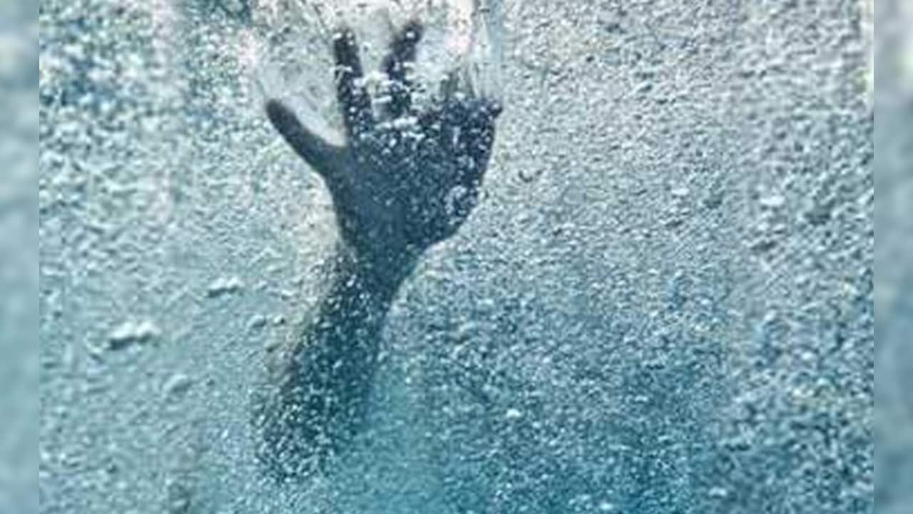 2 Doctors Drown While Trying To Retrieve Phone From Jharkand Lake