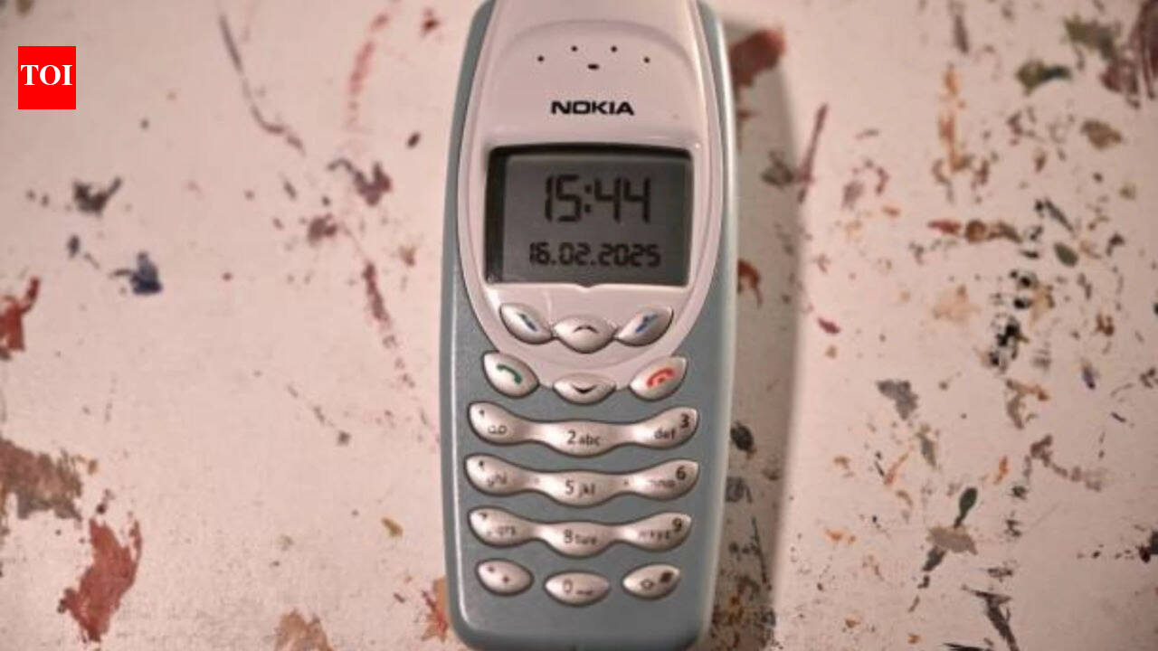 Nokia once sold 2 in 5 phones on Earth, then lost it all in 7 years