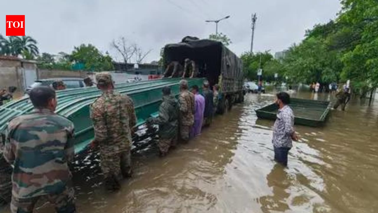 Receding waters uncover flood devastation, 31 dead in Gujarat