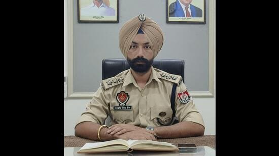 Punjab: Barnala DSP suspended over lathicharge on sanitation staff