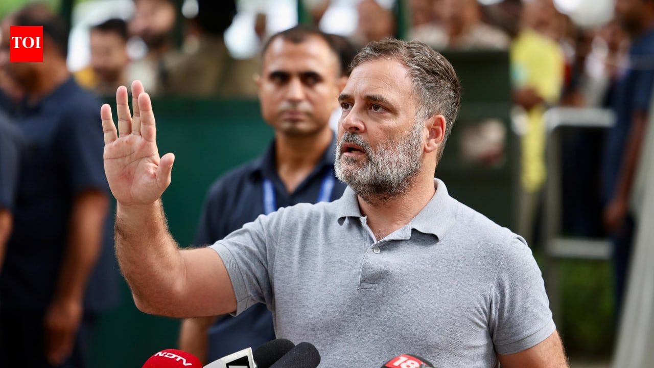 'This was a warning from students & oppn': Rahul attacks Centre, PM Modi after CJP ends stir