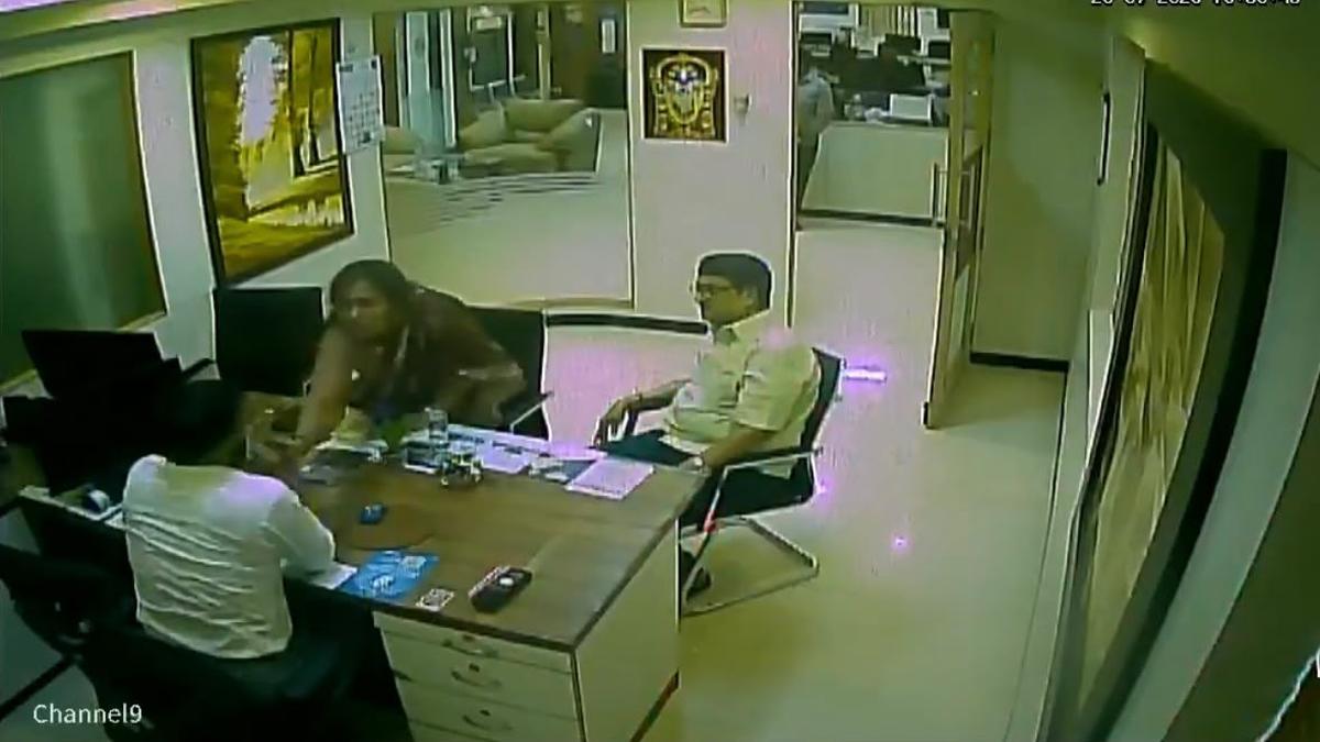 Former Union Minister Alagiri’s daughter Kayalvizhi booked for abusing, assaulting SBI Branch Manager