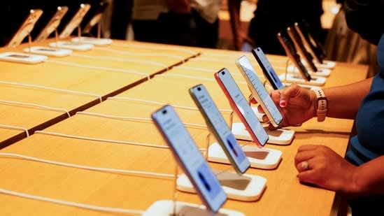 The $1,500 question: Can Apple's new upgrade plan convince buyers to pay more for the iPhone 18 Pro?