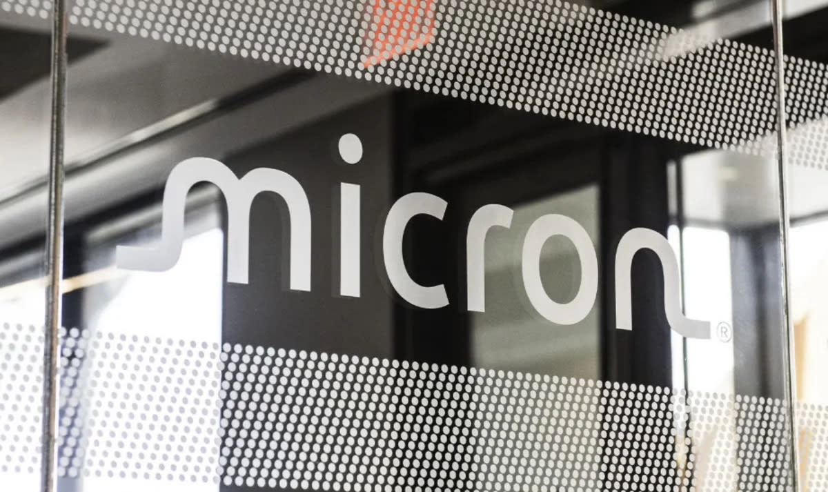 Micron’s AI Repricing Is Real — But the Market Still Isn’t Sure It Can Last
