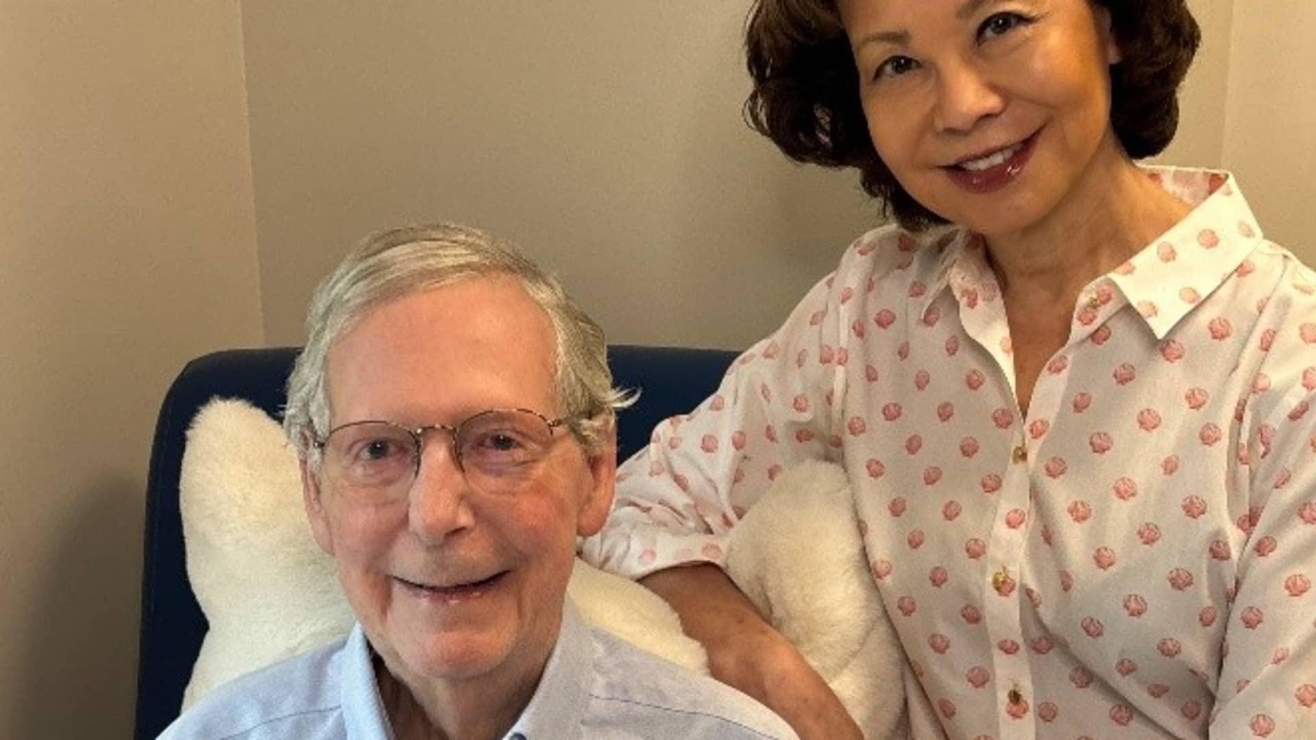Sen. McConnell still not cleared to go back to work as he recovers from fall, doctors say