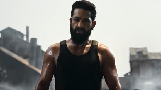 Jr NTR suffers shoulder injury, advised complete rest for 6-8 weeks