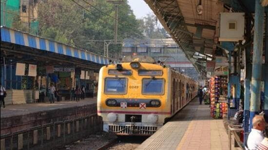 Mumbai-Guj rail traffic disrupted over derailment; trains delayed on Western Railway