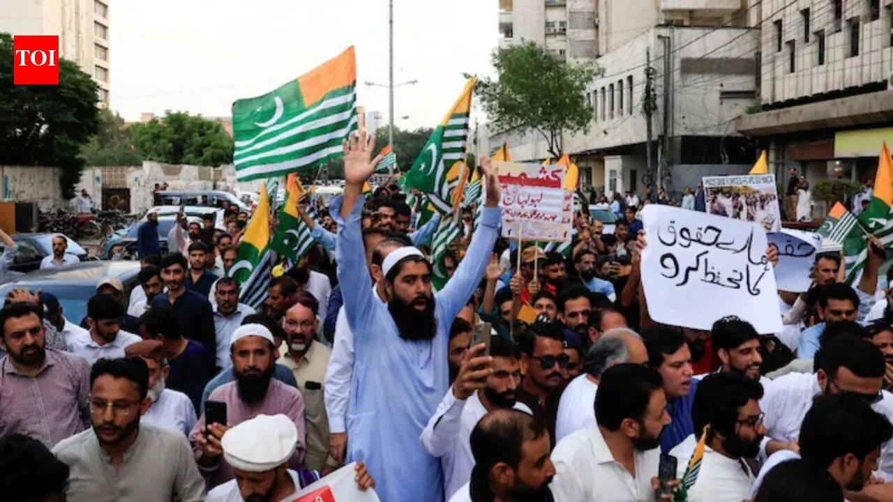 One killed as violence, rigging claims mar first phase of PoK polls
