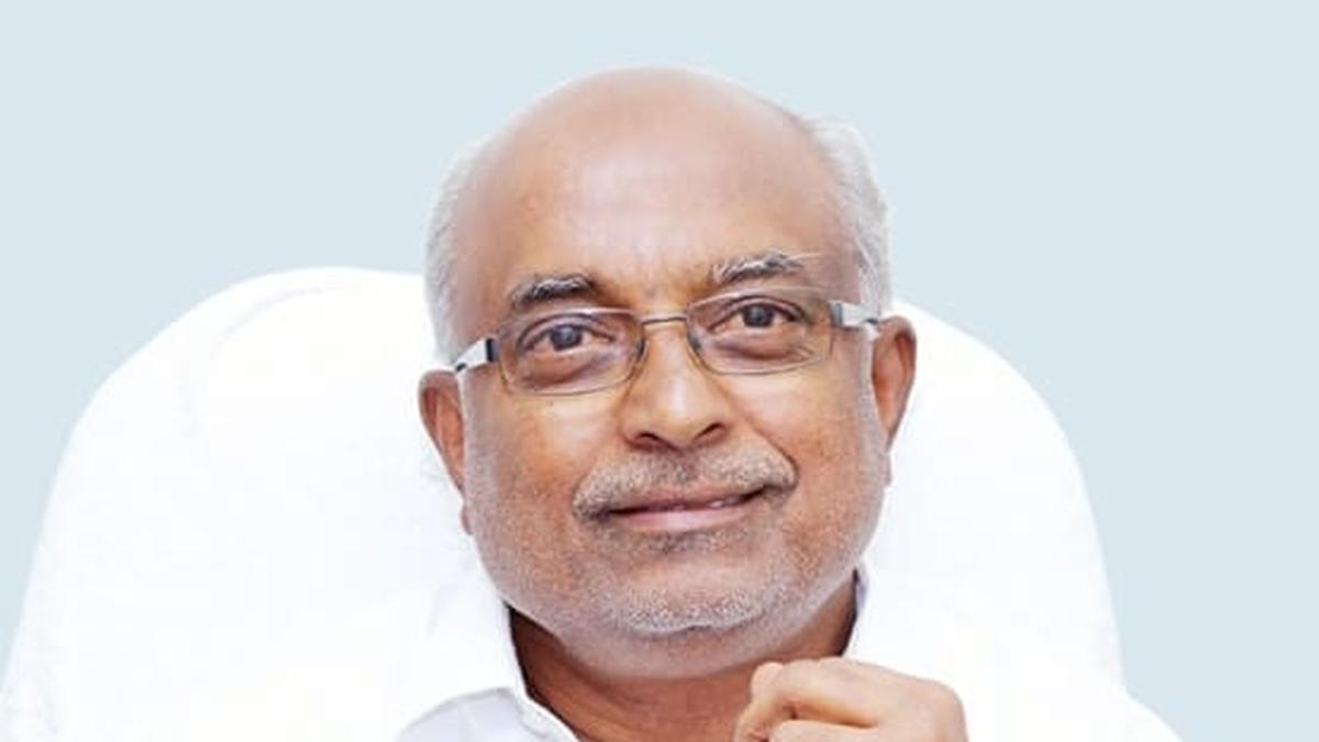 Ramesan Paleri, chairman of Kerala-based Uralungal cooperative society, dies