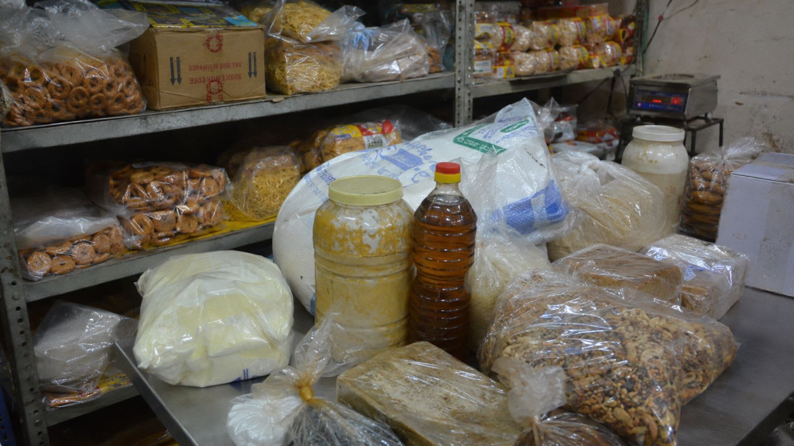 FDA suspends licences of 21 food establishments in Pune