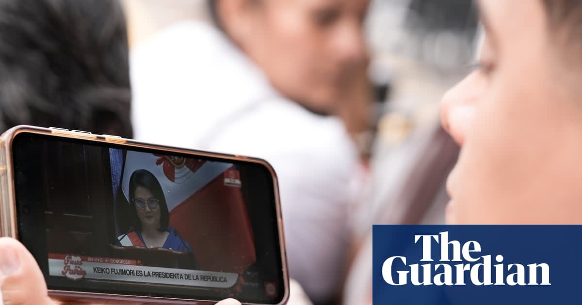 Excessive time spent online linked to stress and worse mood – study