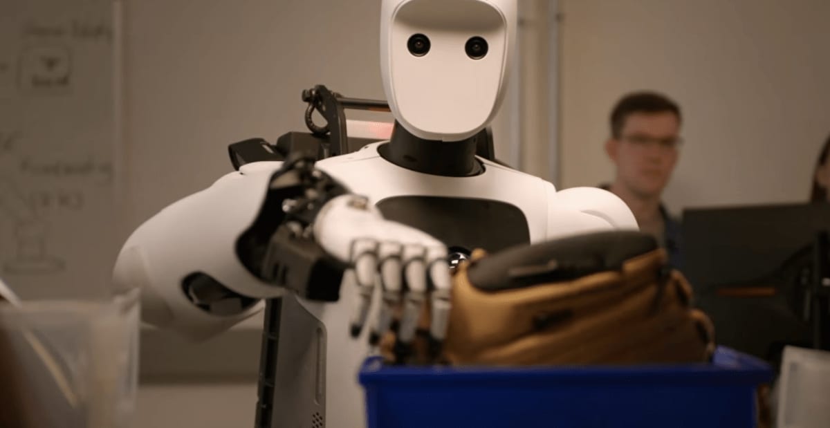 Google DeepMind’s new AI model can control a robot’s entire body