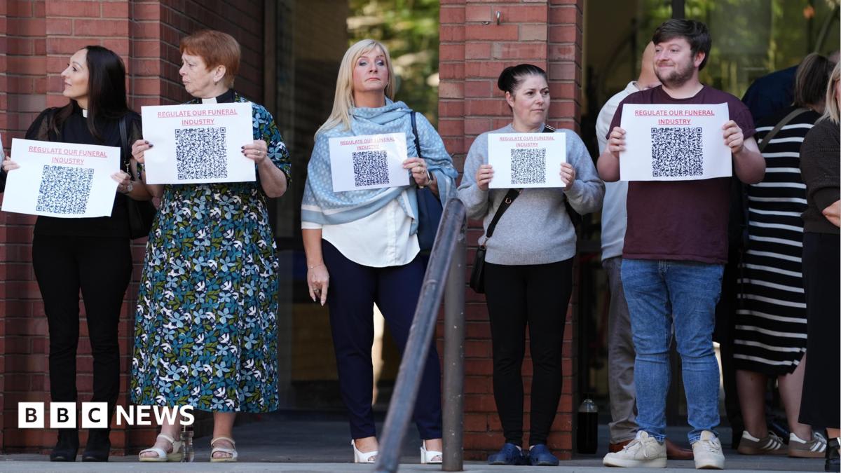 Victims of disgraced funeral boss demand industry regulation