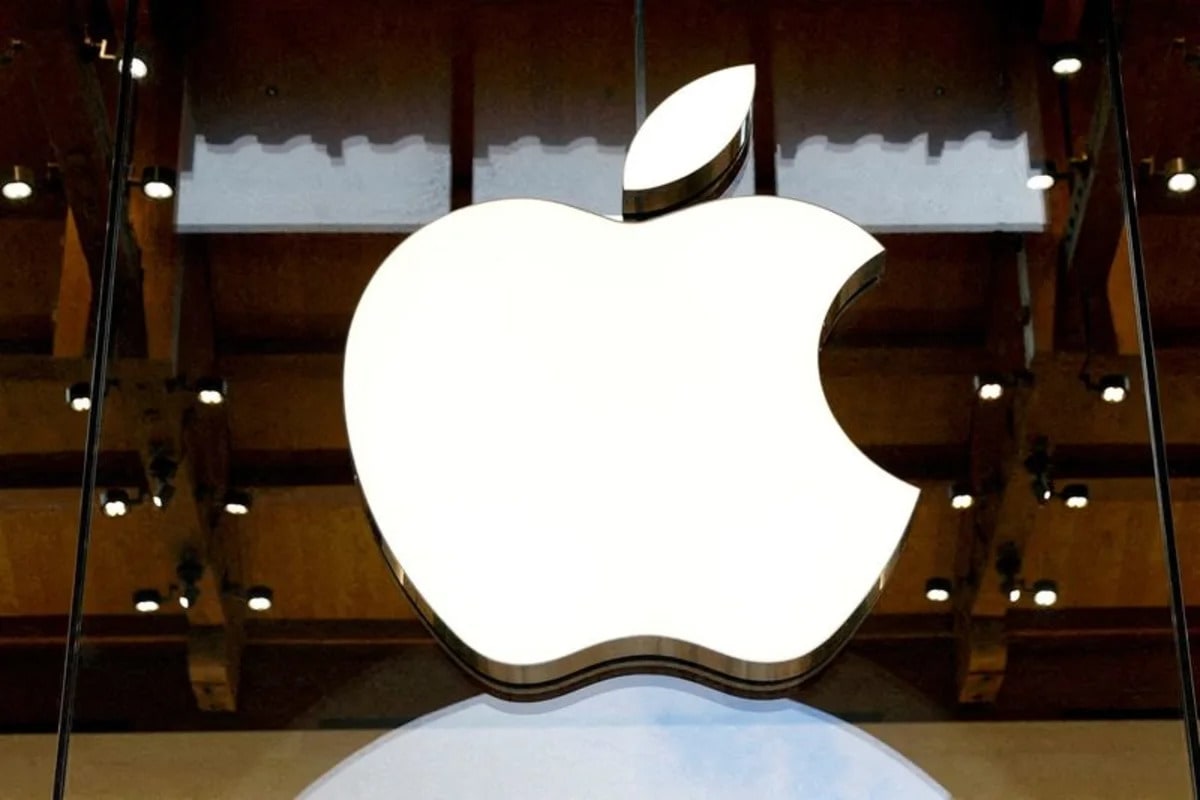 Apple tumbles as supply chain snarls mar forecast in Cook's last earnings as CEO