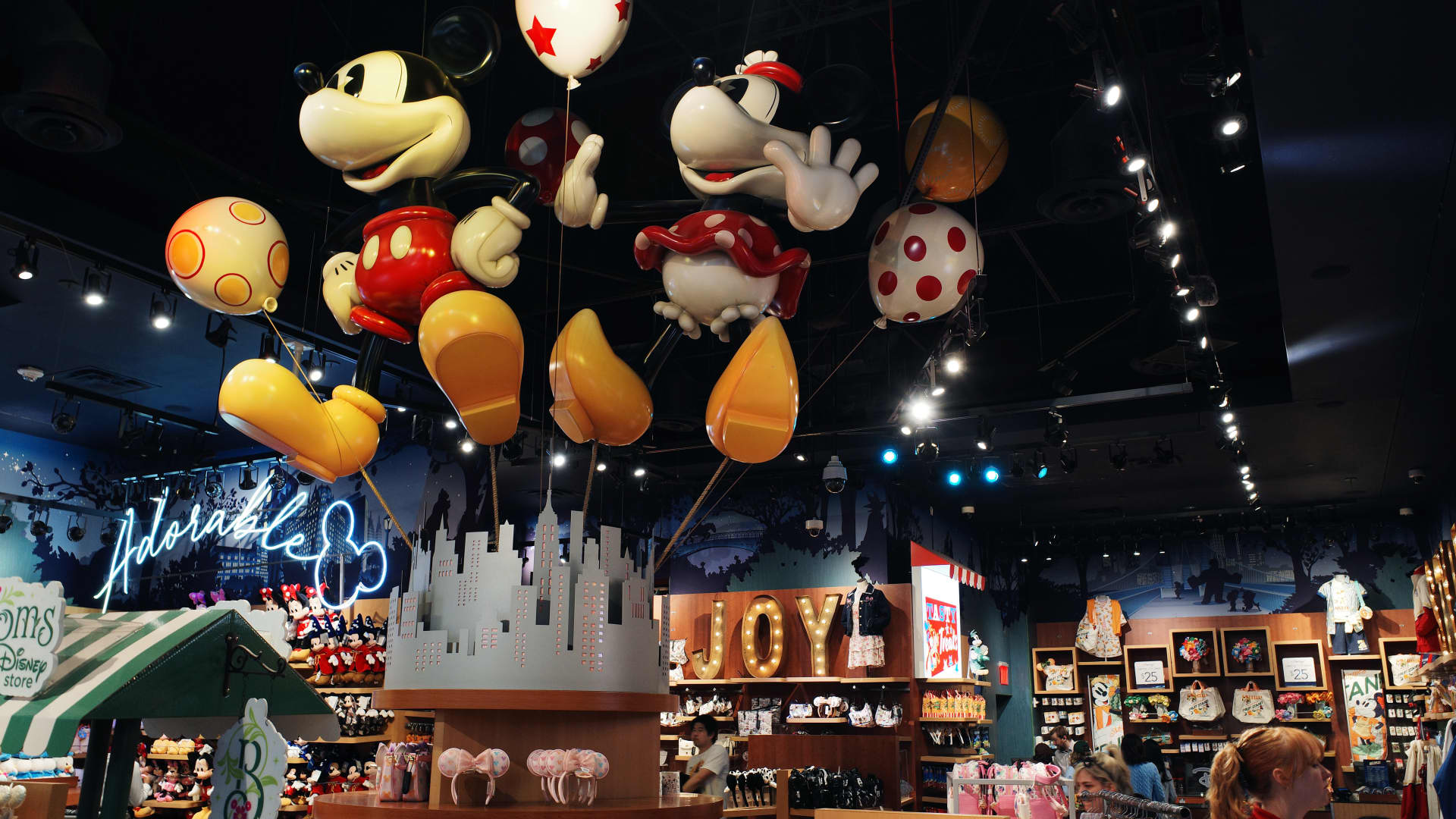 Disney tops earnings estimates as parks and streaming offer a boost