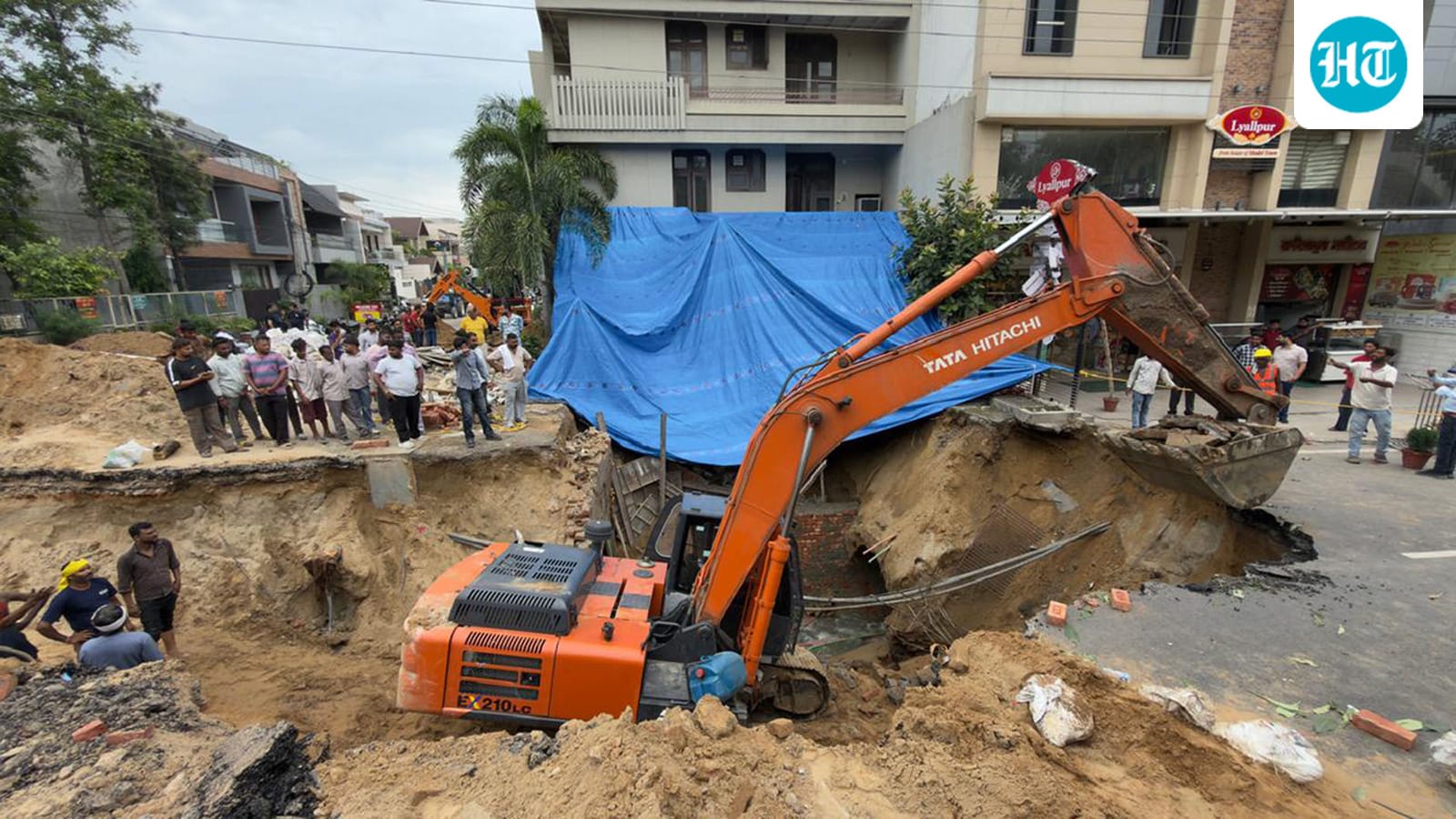 Civic body blames cable-laying firms for Kitchlu Nagar cave-in