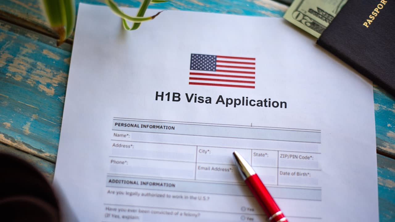 H-1B Workers Could Lose 60-Day Lifeline Under New US Immigration Plan