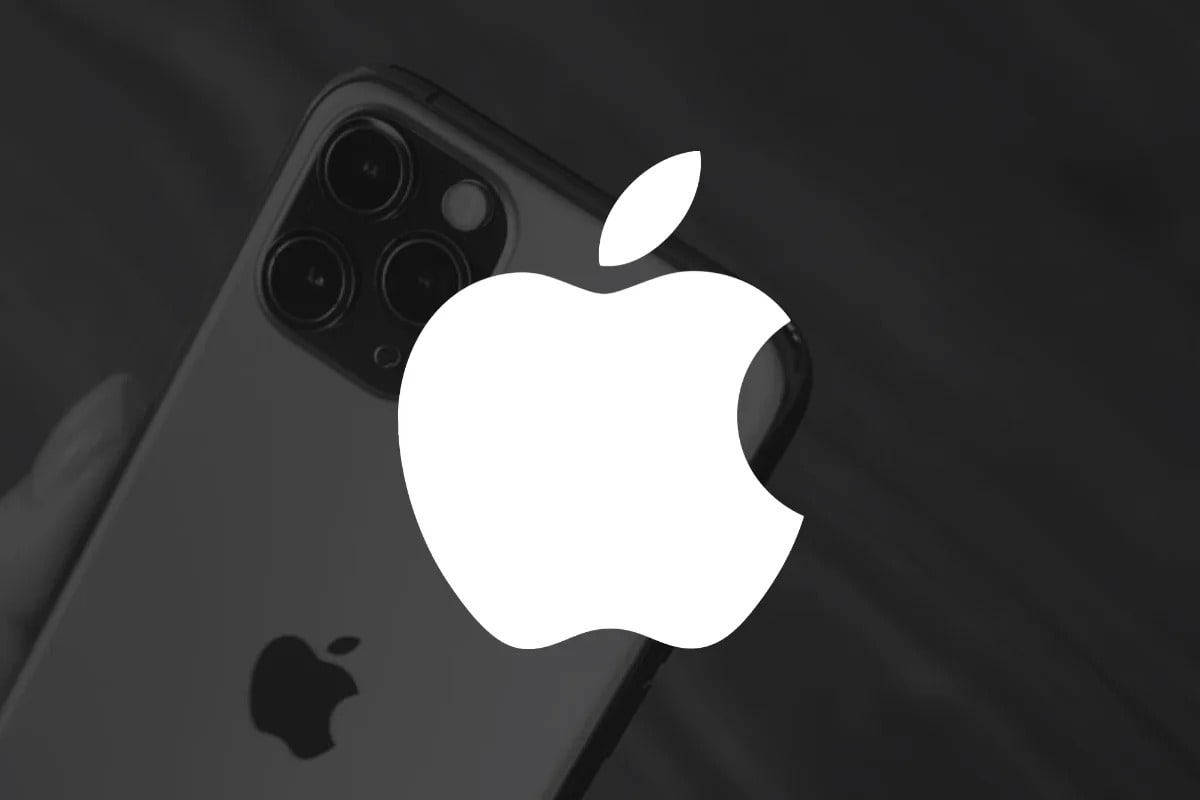 Apple CEO Tim Cook Just Passed His Successor a Mess