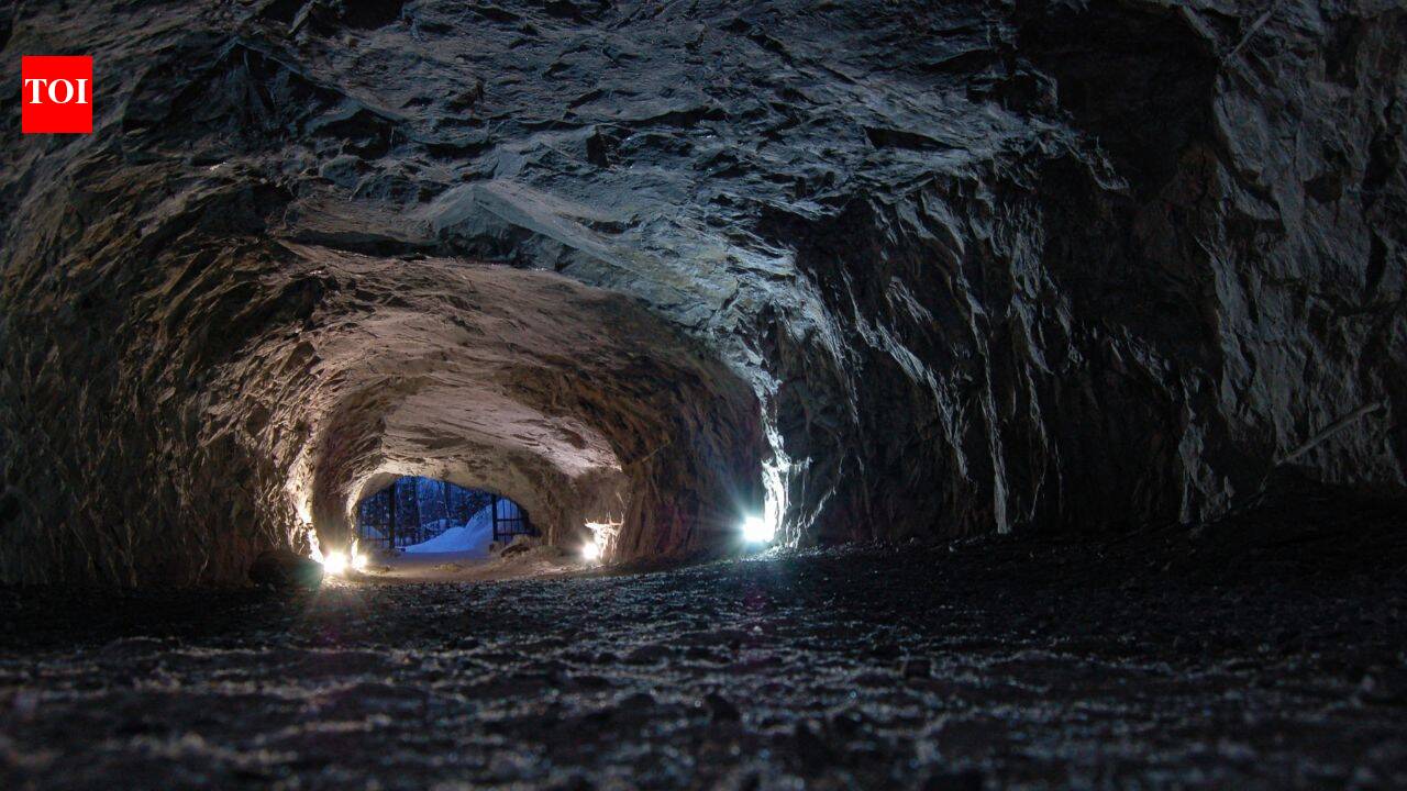 Moving grass led Australian caver to discover one of Victoria’s longest caves