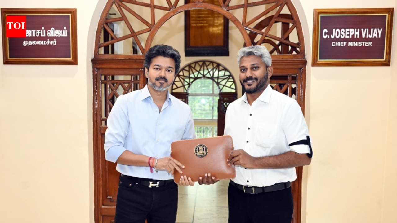 'Speak impeccable Tamil' vs 'have my own style': Grammar jibes set off row in TN assembly