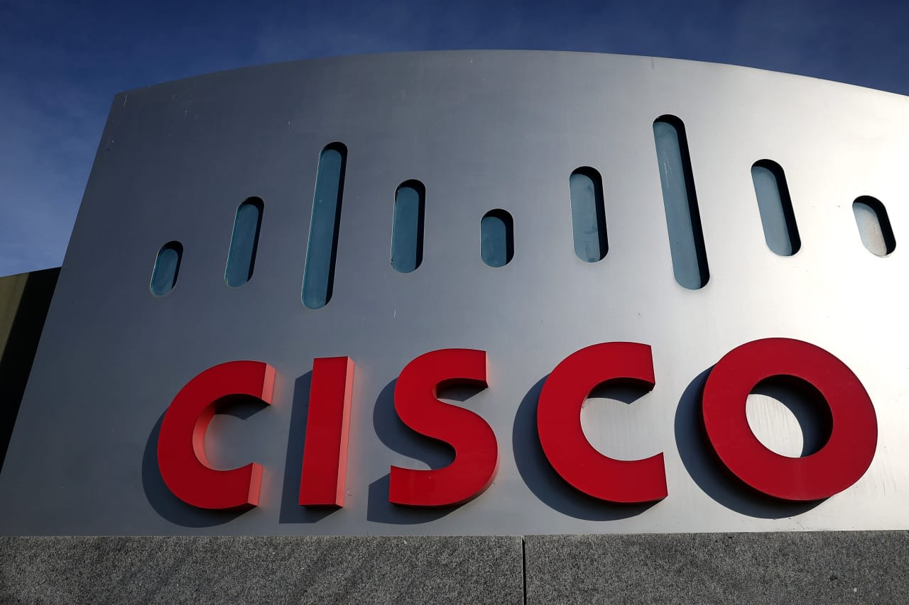 Cisco stock falls on margin concerns. Here’s what Wall Street analysts are saying.