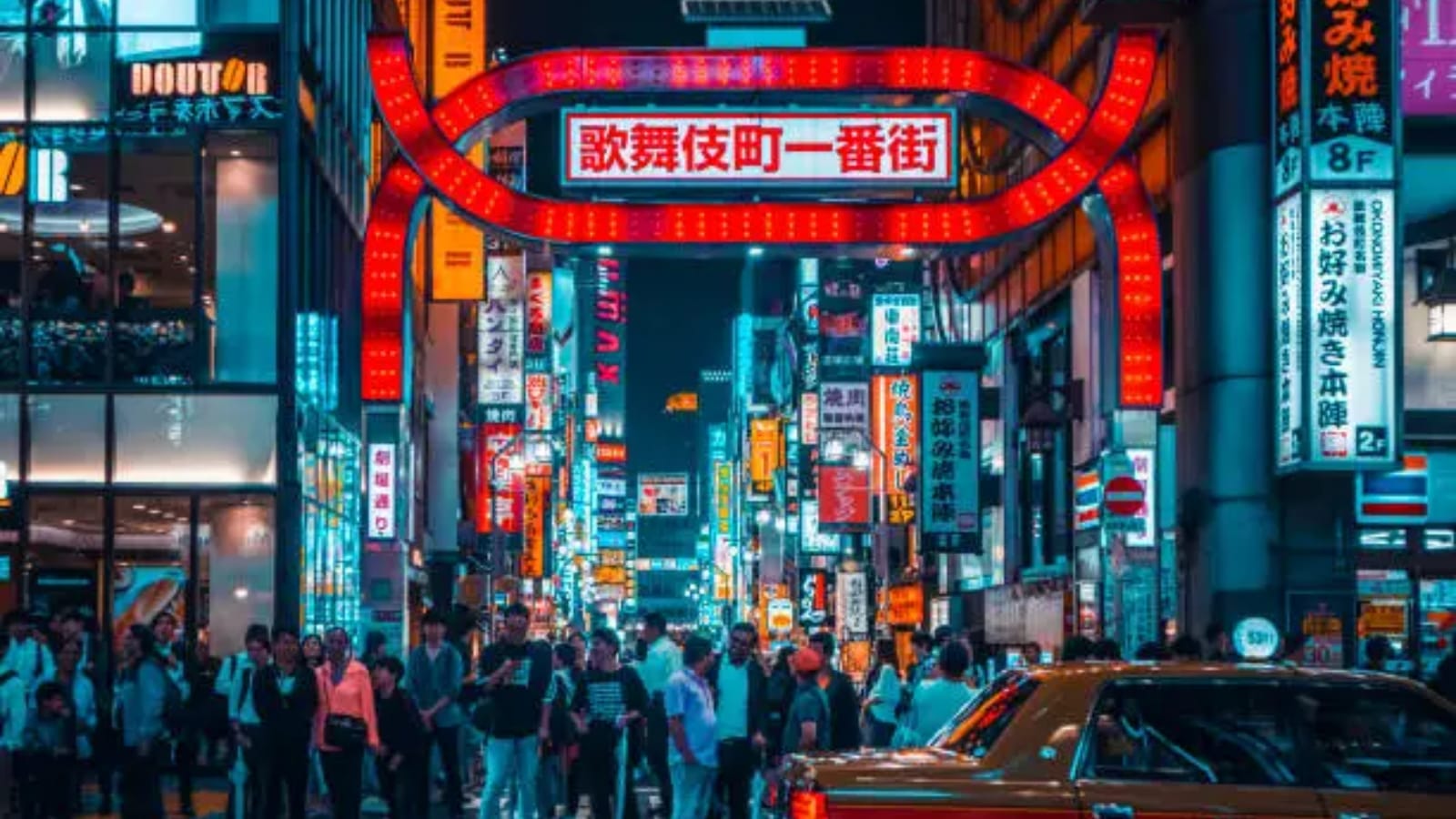 Debt to GDP Ratio by Country Rankings in 2026:  Japan leads, Singapore close behind