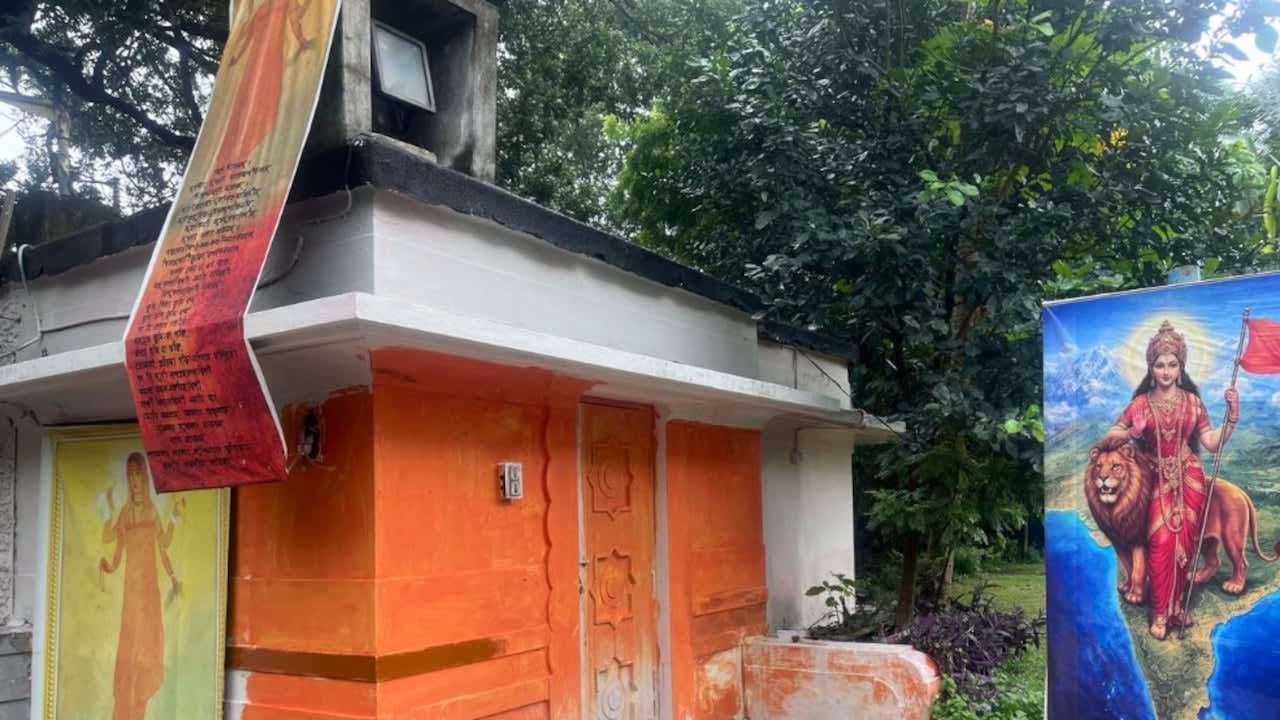 Saffron-White-Saffron: Row Over Colour At Kolkata's Academy Of Fine Arts