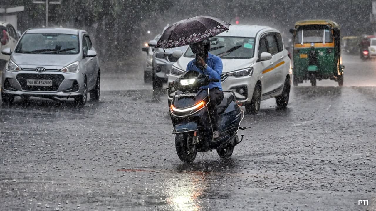 Weather Today Live Updates: Delhi Gets Heavy Rain, Thunderstorms, Likely To Continue Over Weekend