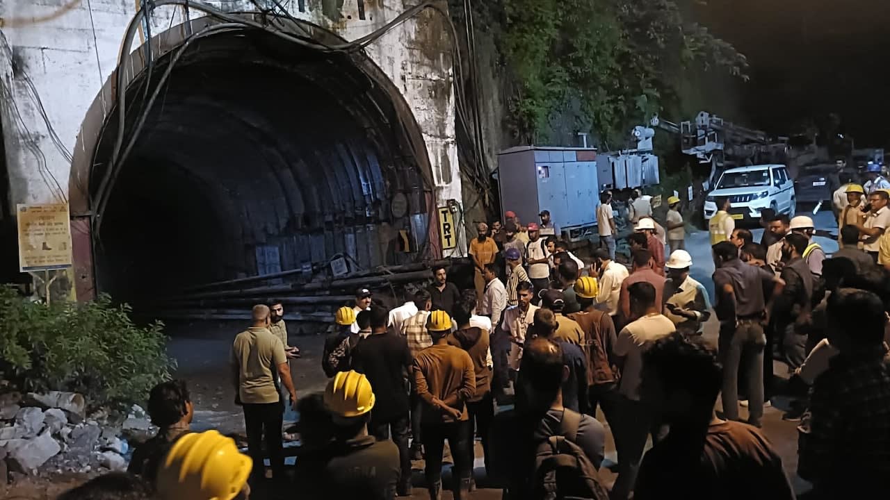 Death Count In Uttarakhand Tunnel Collapse Rises To 8, Search On For 2 Others