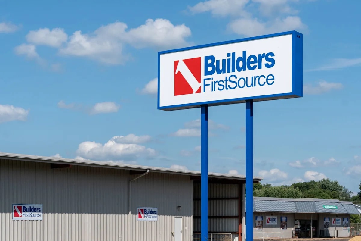 Are Wall Street Analysts Predicting Builders FirstSource Stock Will Climb or Sink?