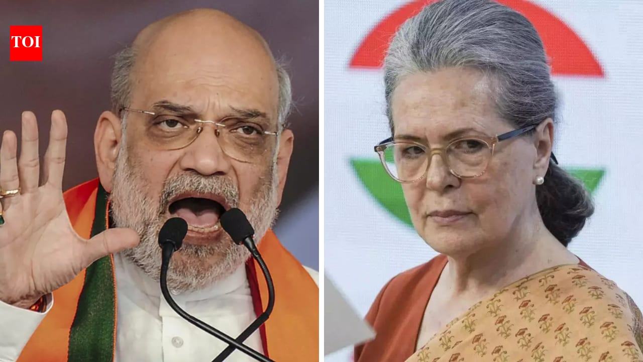 Vande Mataram row: Shah takes 'sin' jibe at Sonia; Cong says 'diverting attention'