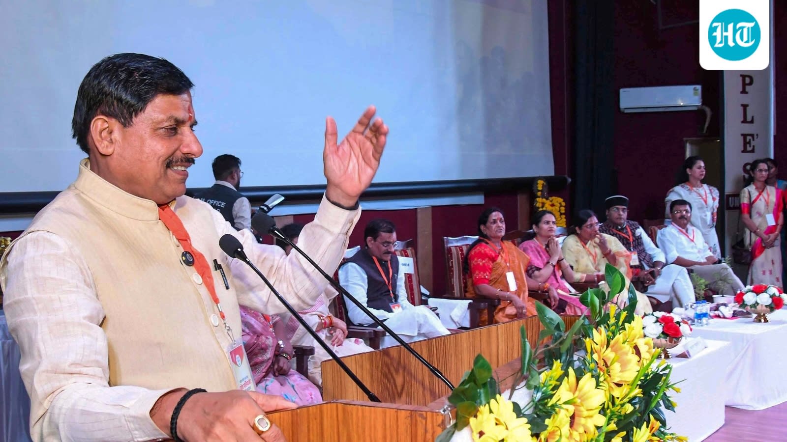 CM flags off Tiranga Yatra in Bhopal, announces 2027 as Youth Year
