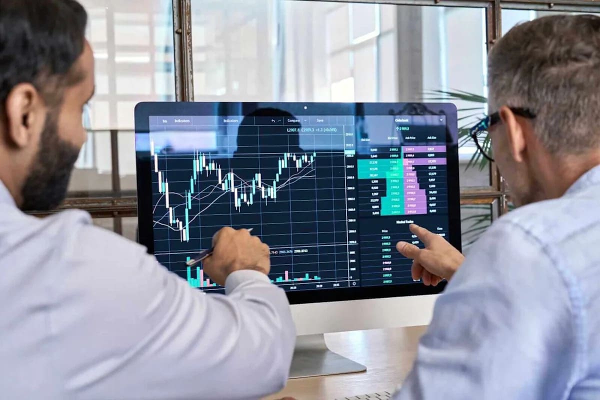 Applied Material Falls Despite Posting Above-Average Q3 Results. Why, and What to  Do With AMAT Stock Now.