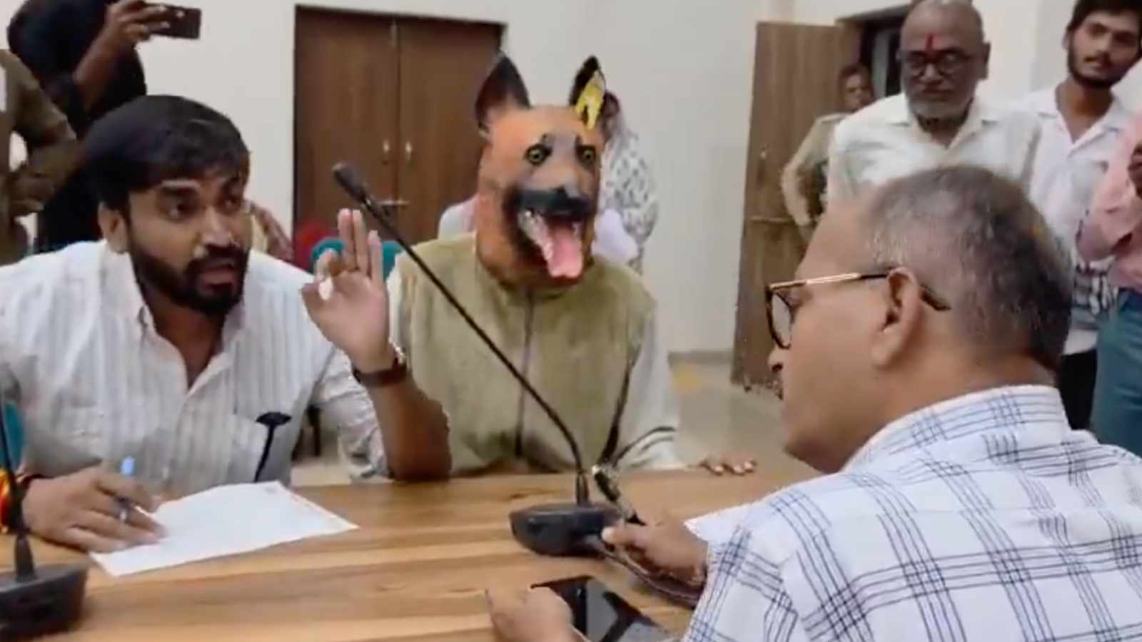 A man in a dog suit, a peculiar protest in Madhya Pradesh Collectorate office