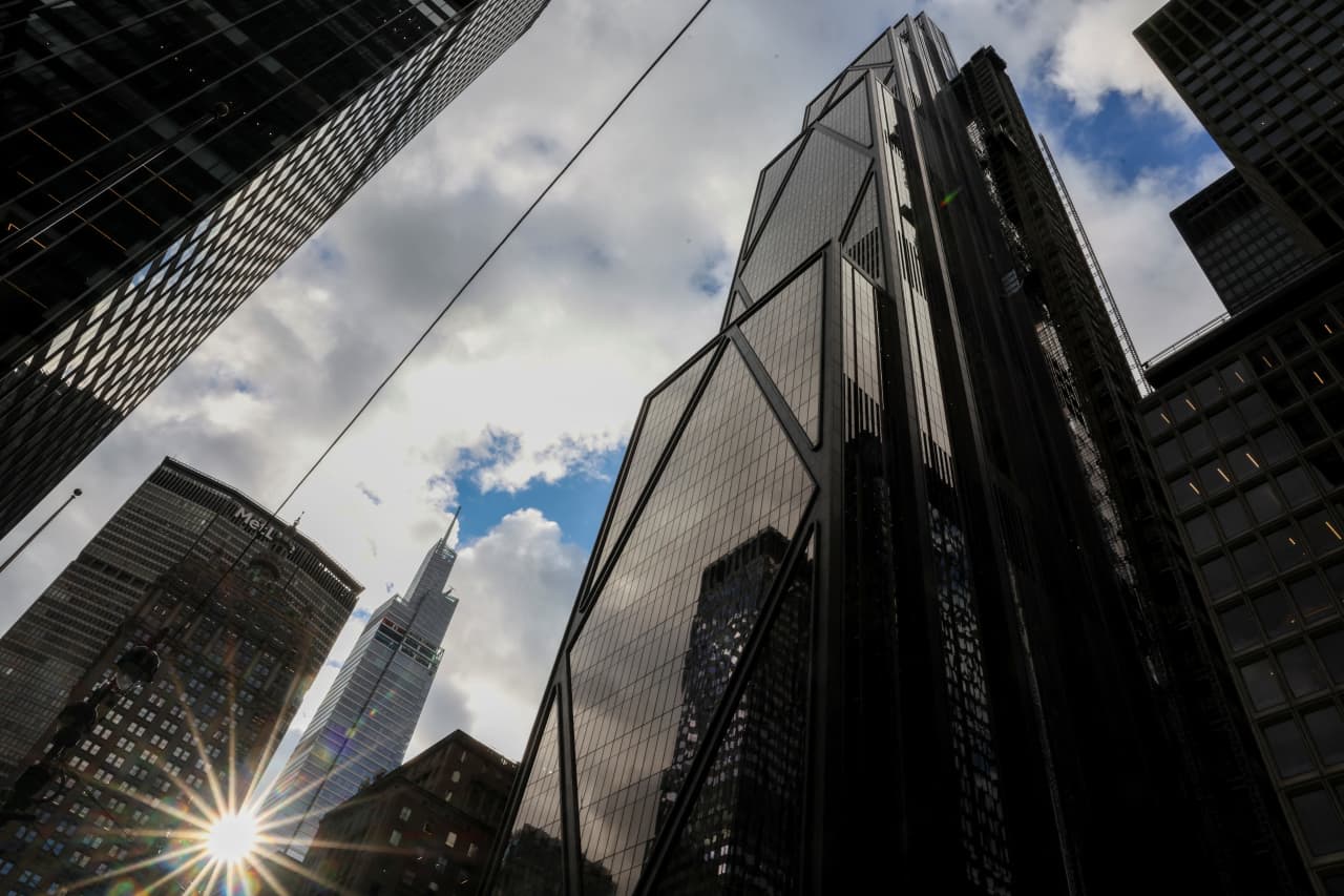 The bond selloff is rattling investors, but here’s why they shouldn’t expect a deeper stock downturn