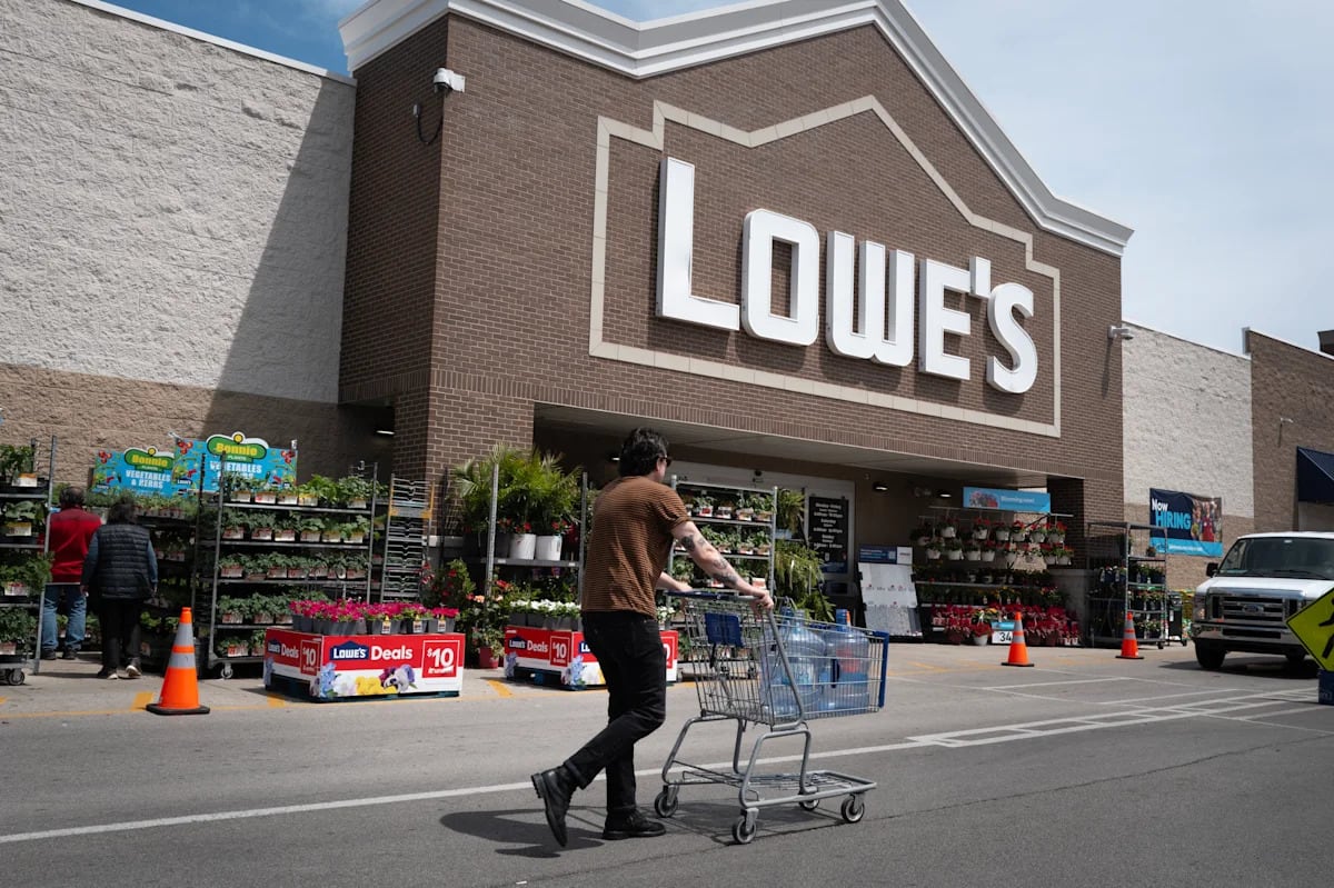 Lowe's cautious outlook sends stock lower as retailer flags 'pressure' in DIY spending