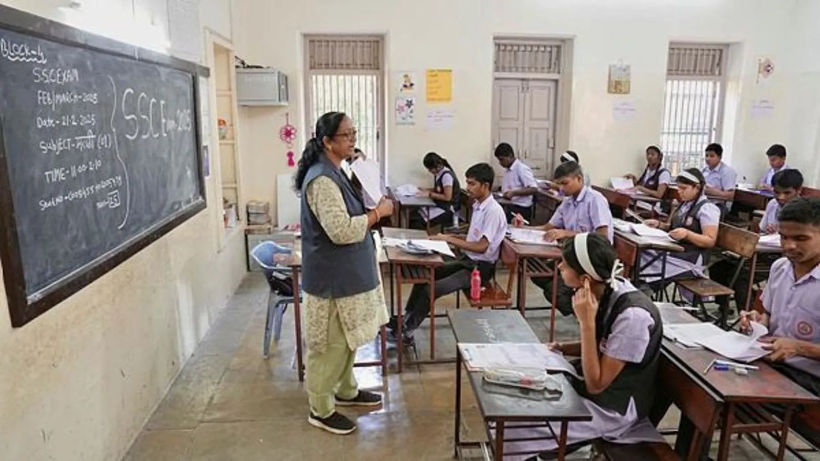 I-Day row: Punjab teachers say most schools held function a day earlier, cite national holiday