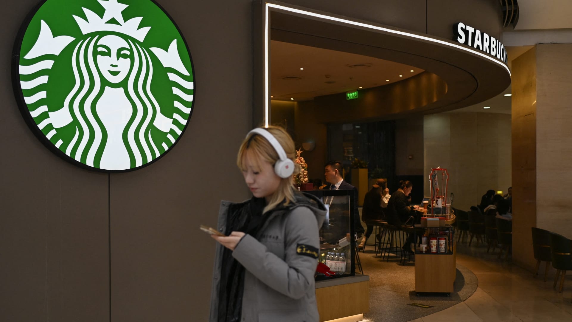 Why some of America's biggest brands are losing ground in China