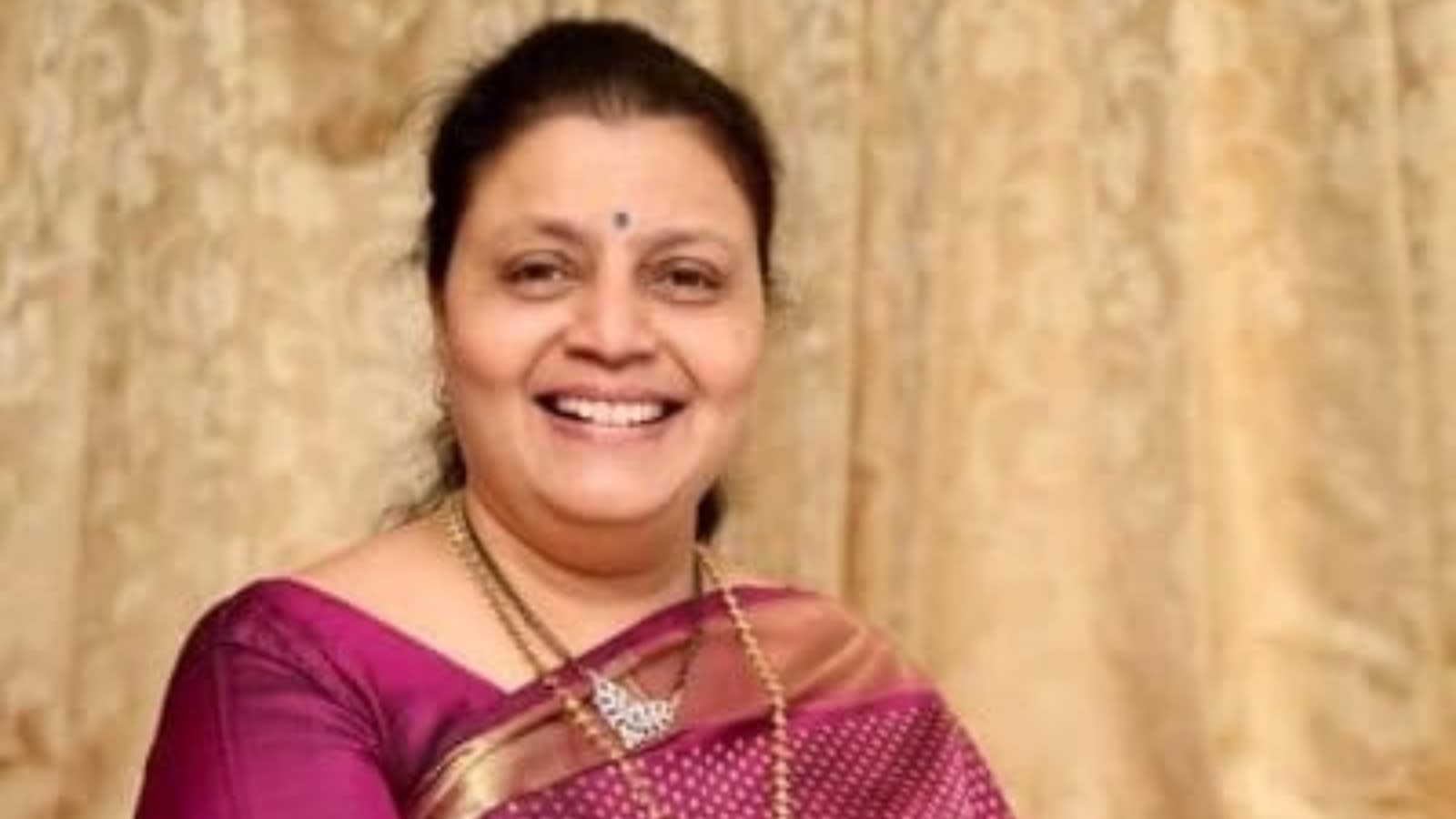 Big blow to opposition in BMC, former mayor Vishakha Raut is likely to lose seat