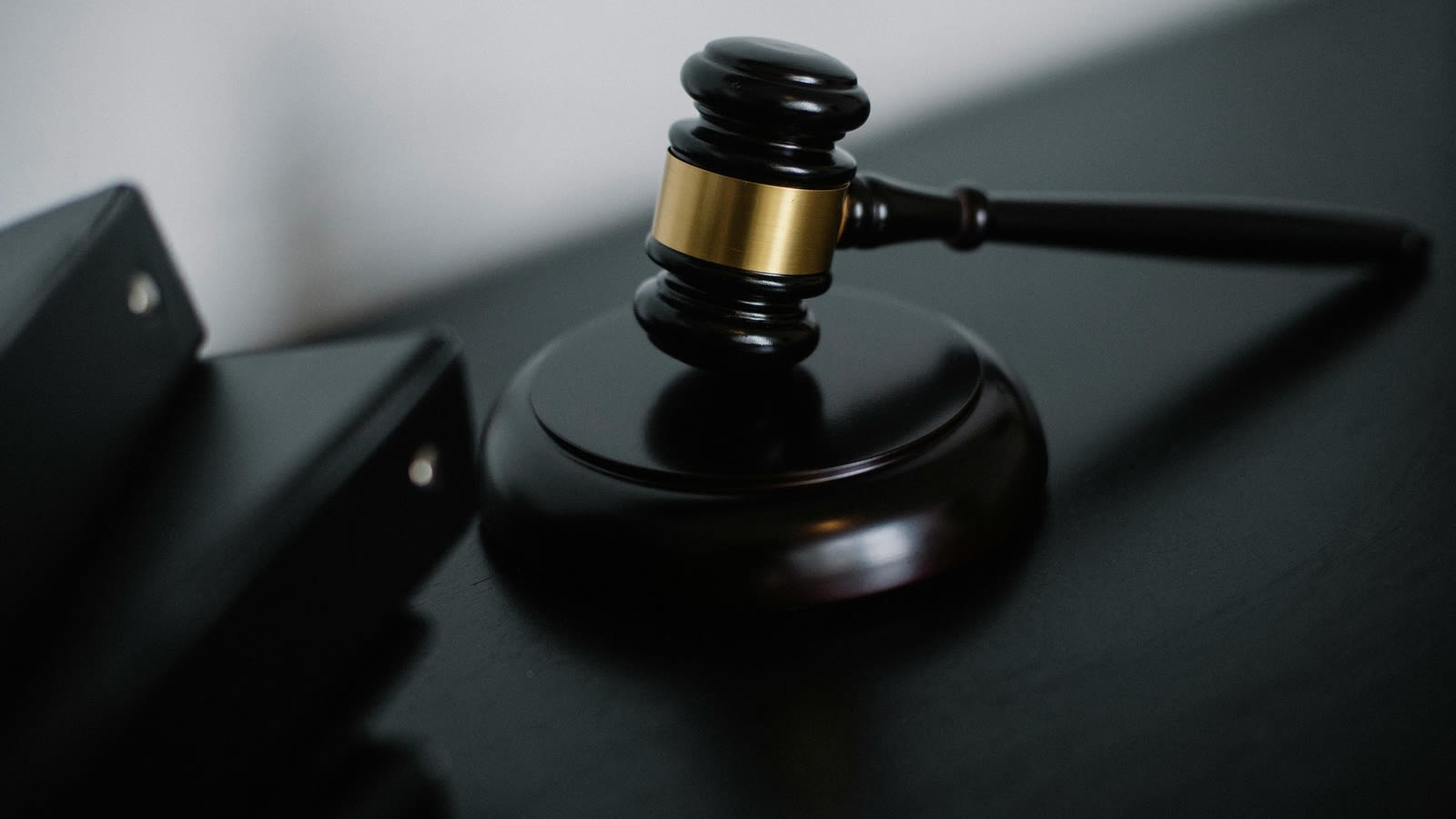 US company sues woman over her 1-Star review on Google, claims defamation