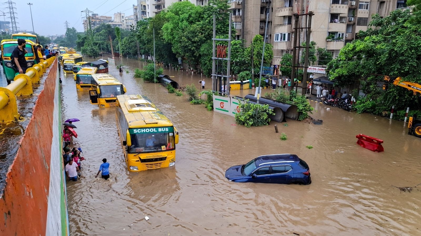At least 12 school buses go under in Gurgaon, children stranded for hours