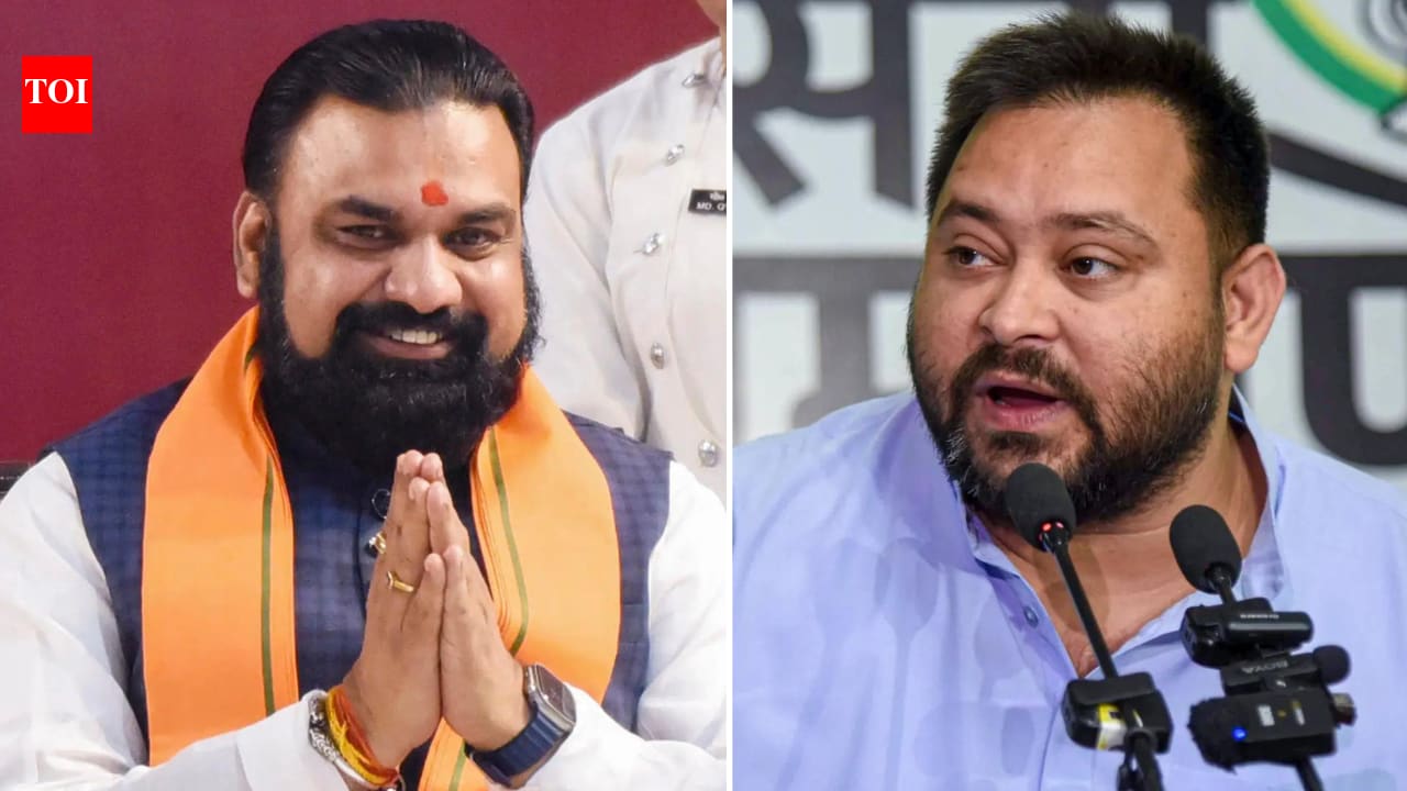 'Dog-barking' remark on students: Tejashwi says BPSC official 'mirrors CM's language'