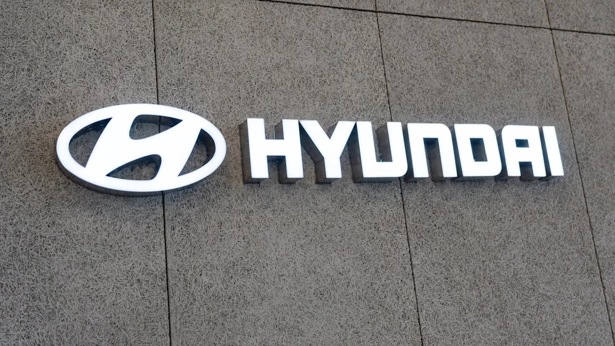 Hyundai Motor reaches tentative wage deal with union
