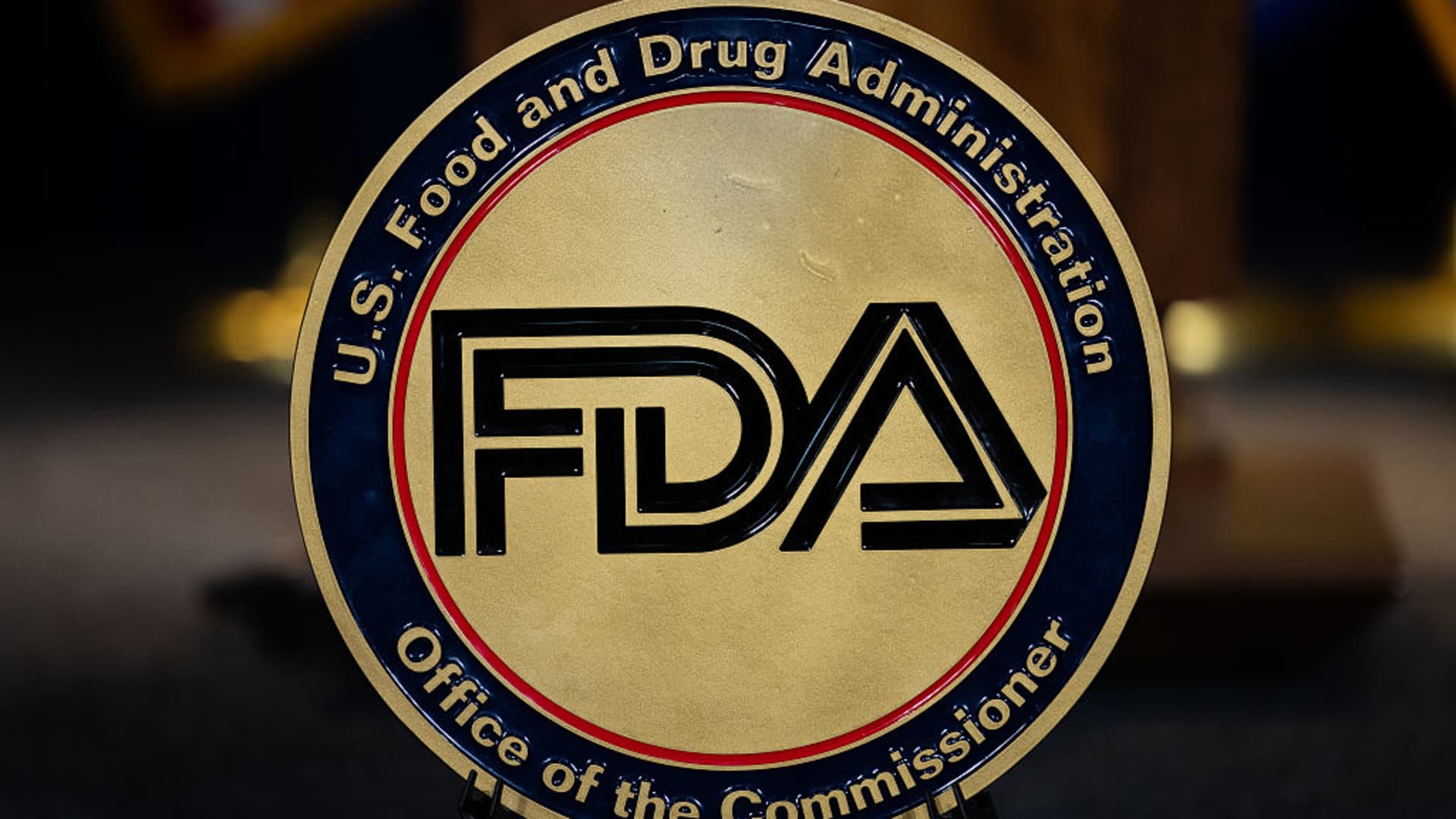 HHS plans new FDA deputy commissioner roles for technology and drugs, sources say