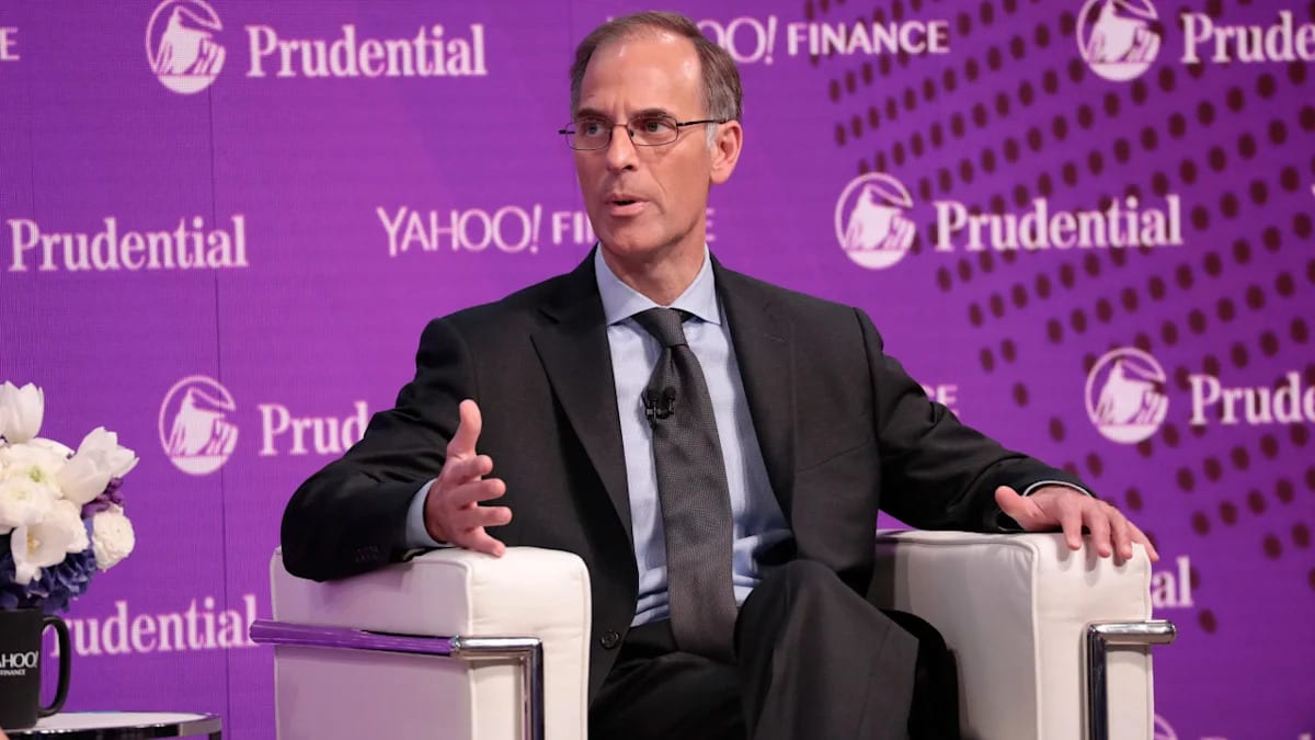'Day of reckoning': Moody's economist Mark Zandi warns that conditions for economic crisis are falling in place for US