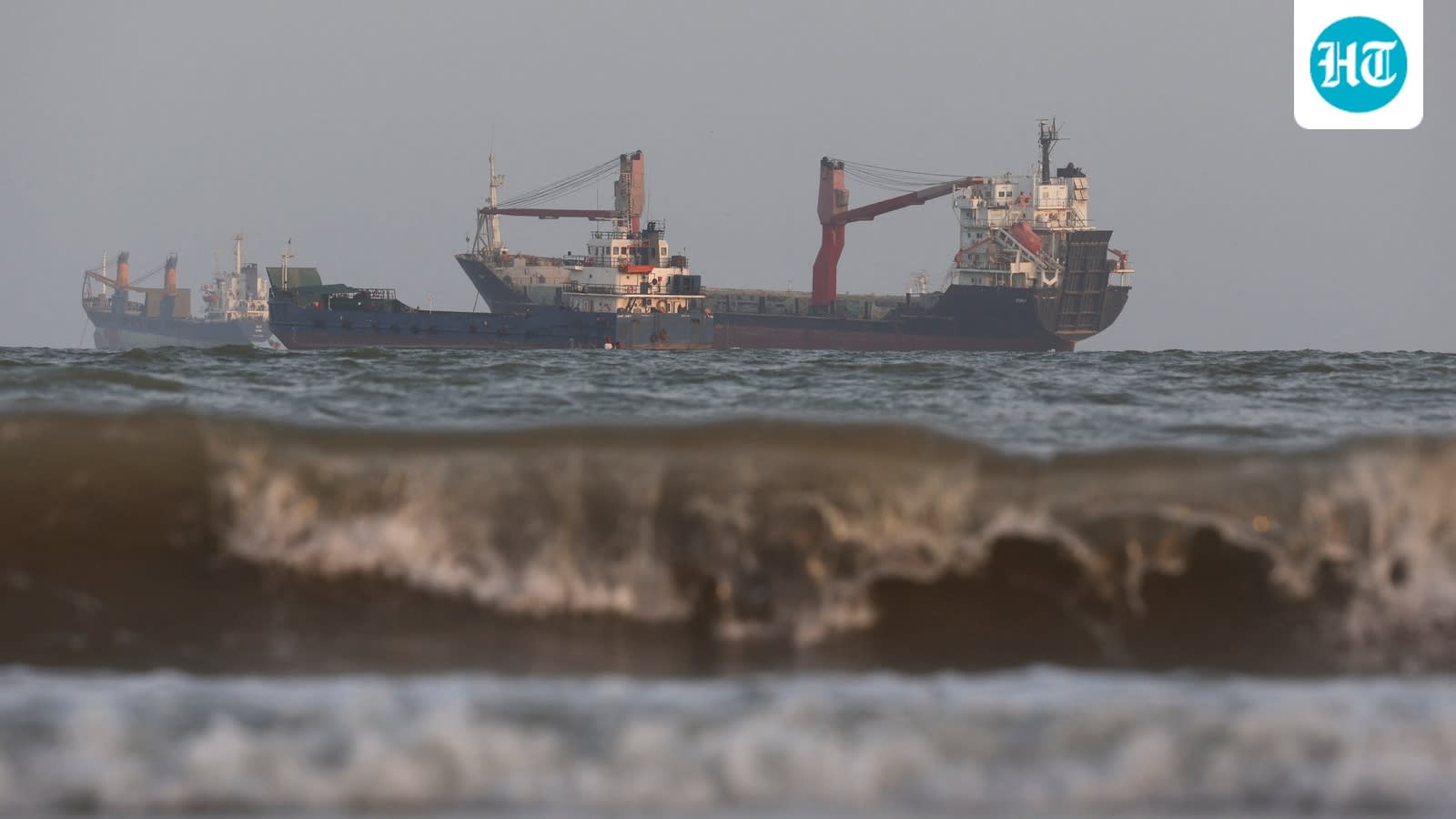 Iran, Oman discuss shipping corridor in Strait of Hormuz | What we know of the talks