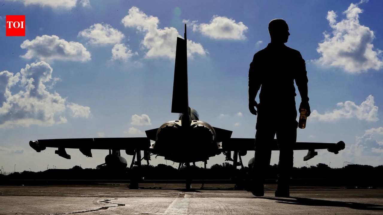 UK military sites in Russia's crosshairs? Kremlin's stark warning to London